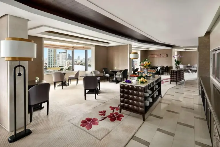 Schicker Loungebereich im Shangri-La Bangkok