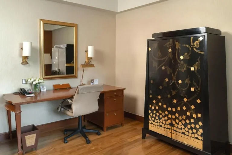 Arbeitsbereich im Shangri-La Chiang Mai
