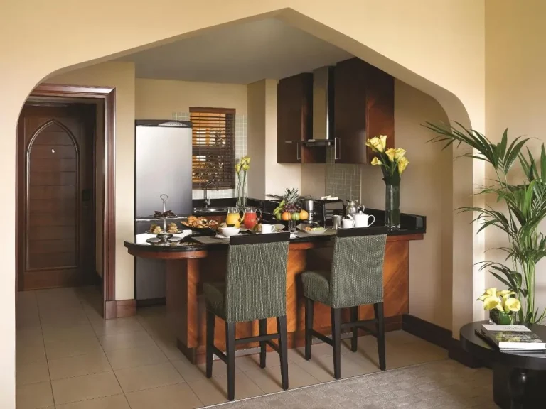 Shangri-La Hotel Apartments Qaryat Al Beri kitchen area