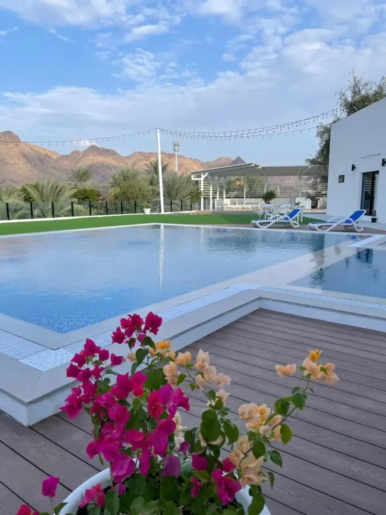 Floral arrangements by Sheema Lodge pool