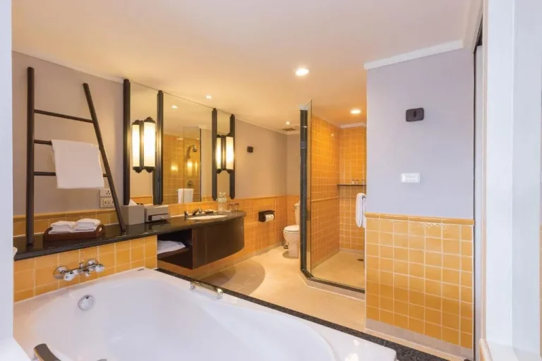 Modern bathroom at Sheraton Samui Resort, Koh Samui