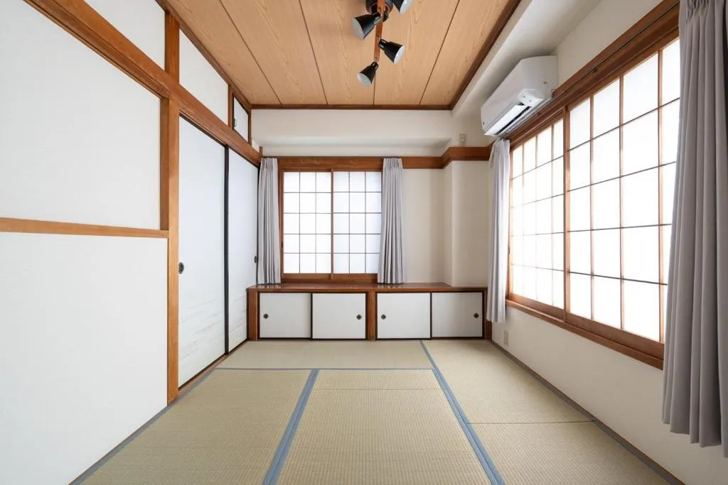 Shirasuna Building Traditional Tatami Room in Tokyo