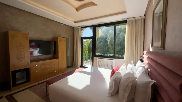 Sillage Palace Sky & Spa bright bedroom view with balcony