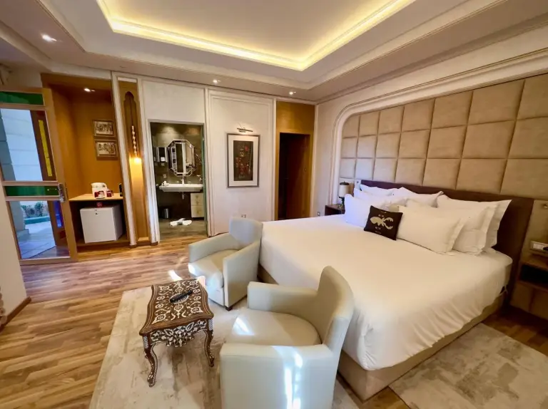 Luxury Suite