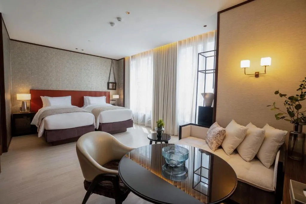 SILQ Hotel & Residence deluxe twin room