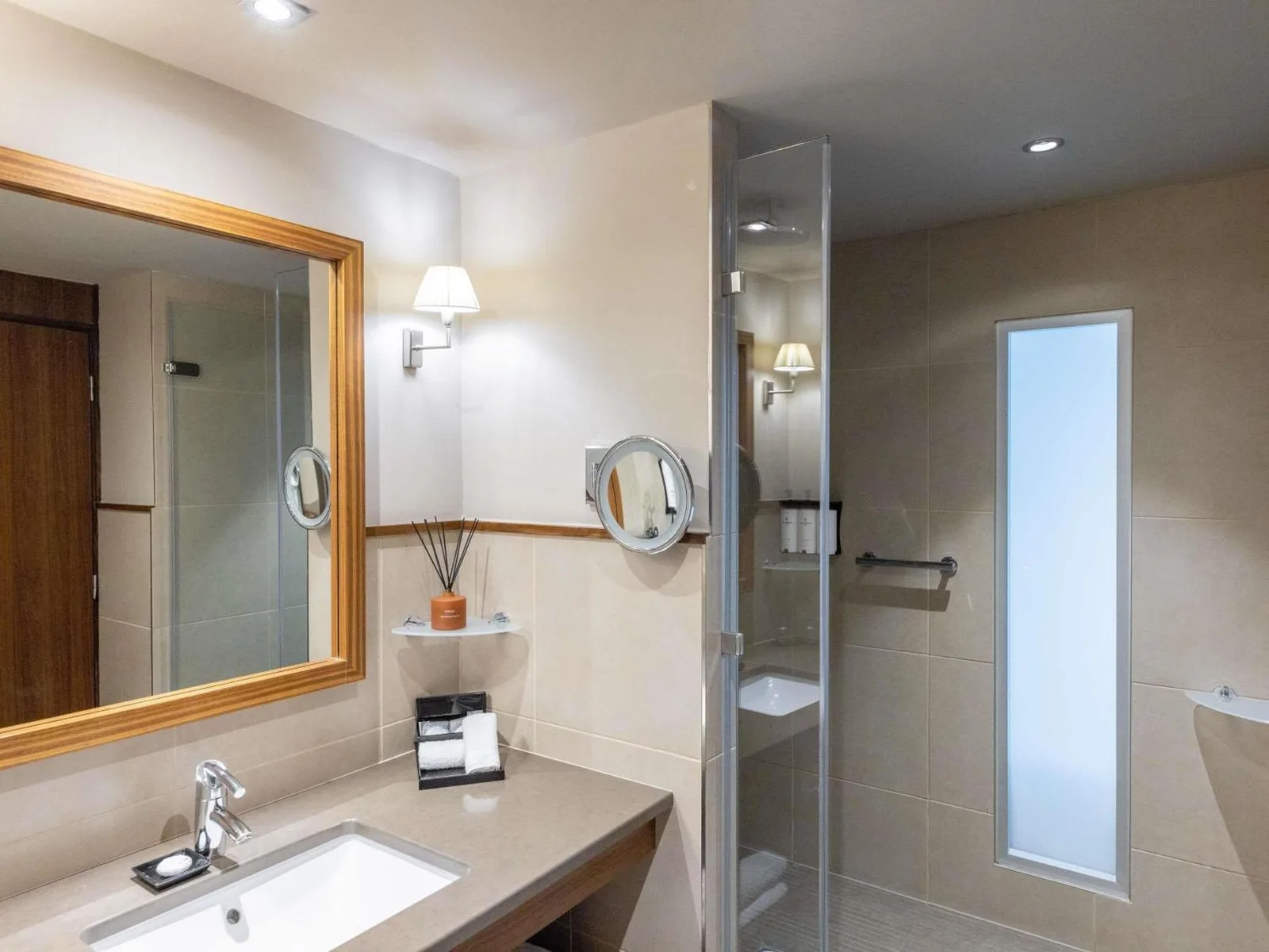 Bathroom facilities at Sofitel Lyon Bellecour