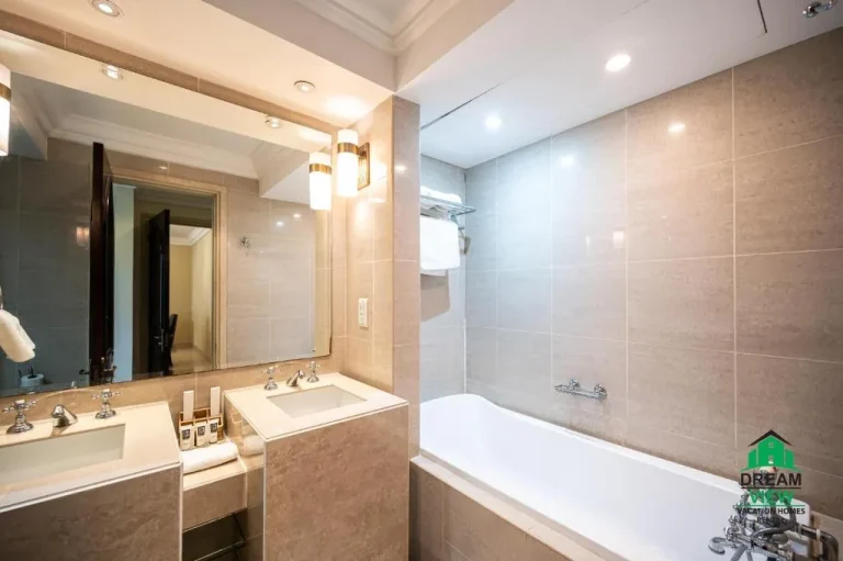 Baño en Dream View Holiday Home Rental, Dubái