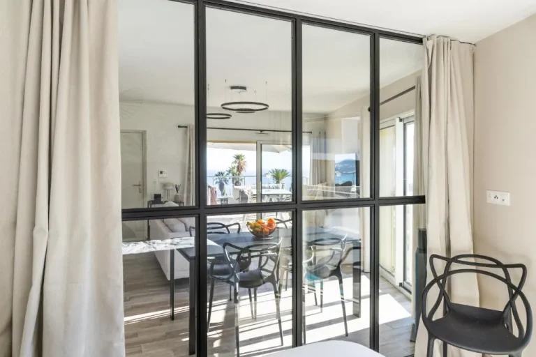 Detalles interiores de SPLENDIDE APPARTEMENT NICE BLUE PEARL TOUT CONFORT