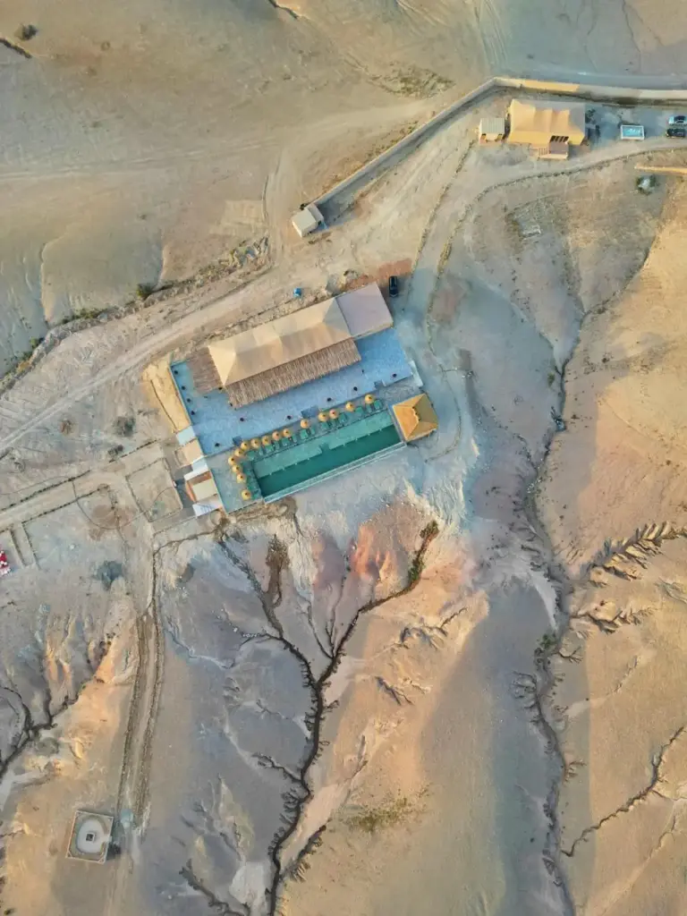 Vue aérienne de Stellar Agafay Desert Camp
