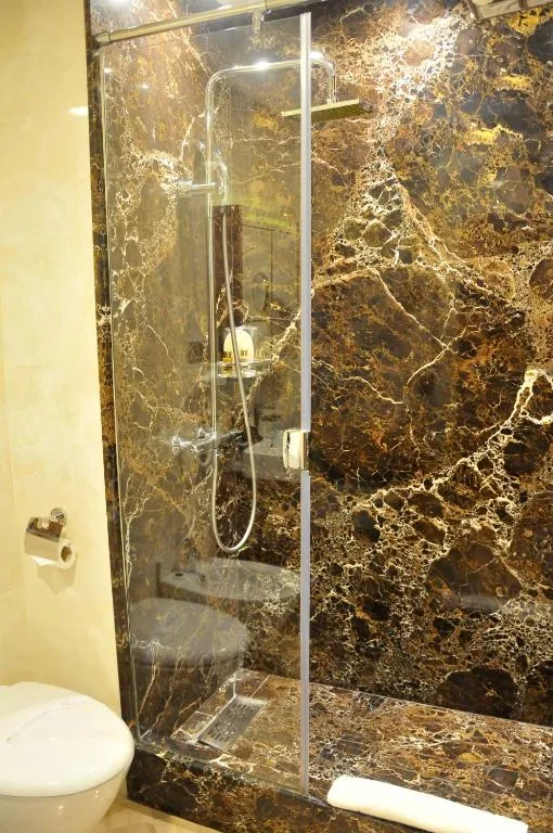 Shower area in bathroom at Suite Hotel Casa Diamond in Casablanca