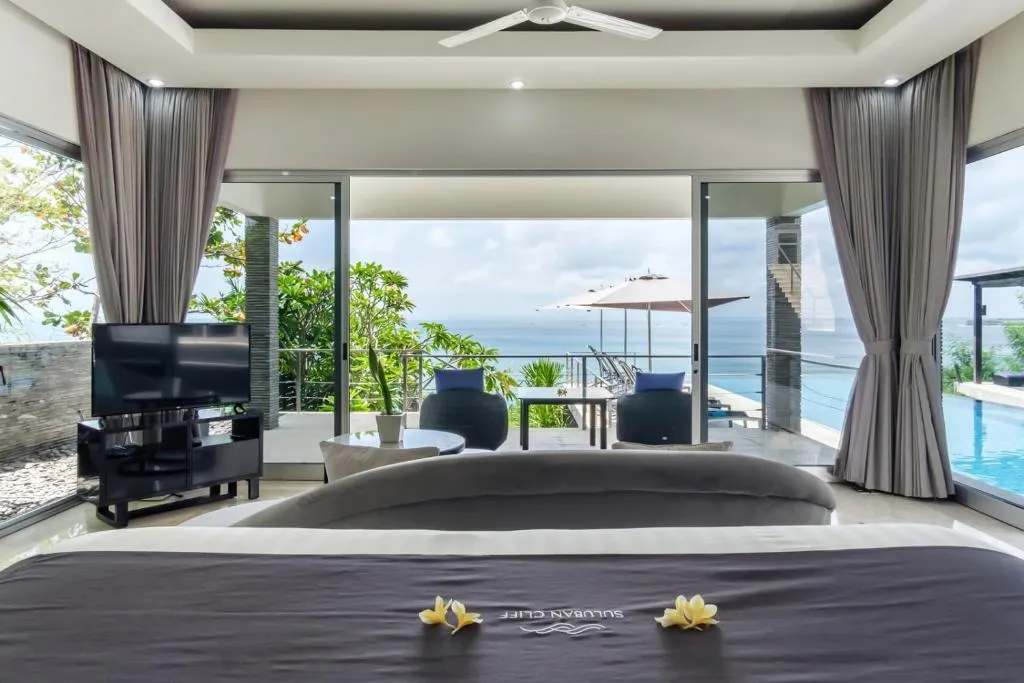 Ocean view from the room at Suluban Cliff Bali Villa in Uluwatu
