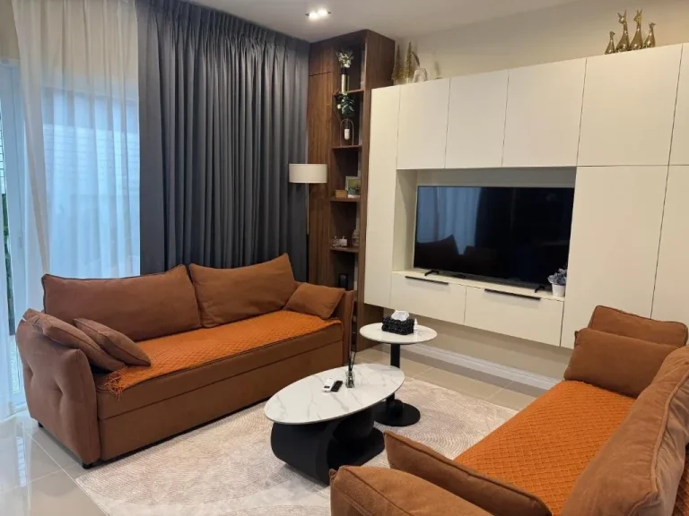 SvoyLuX Primo 3BR Gated House alternate living room in Phuket