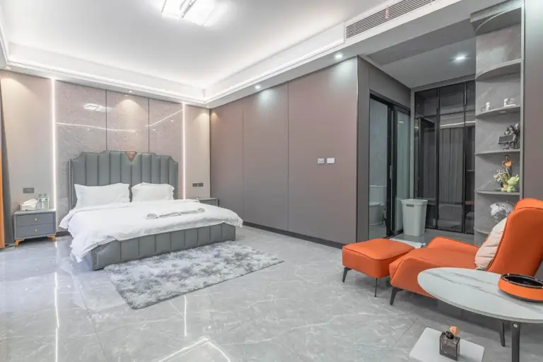 T M L-Luxury 4 bedrooms Pool Villa - master bedroom