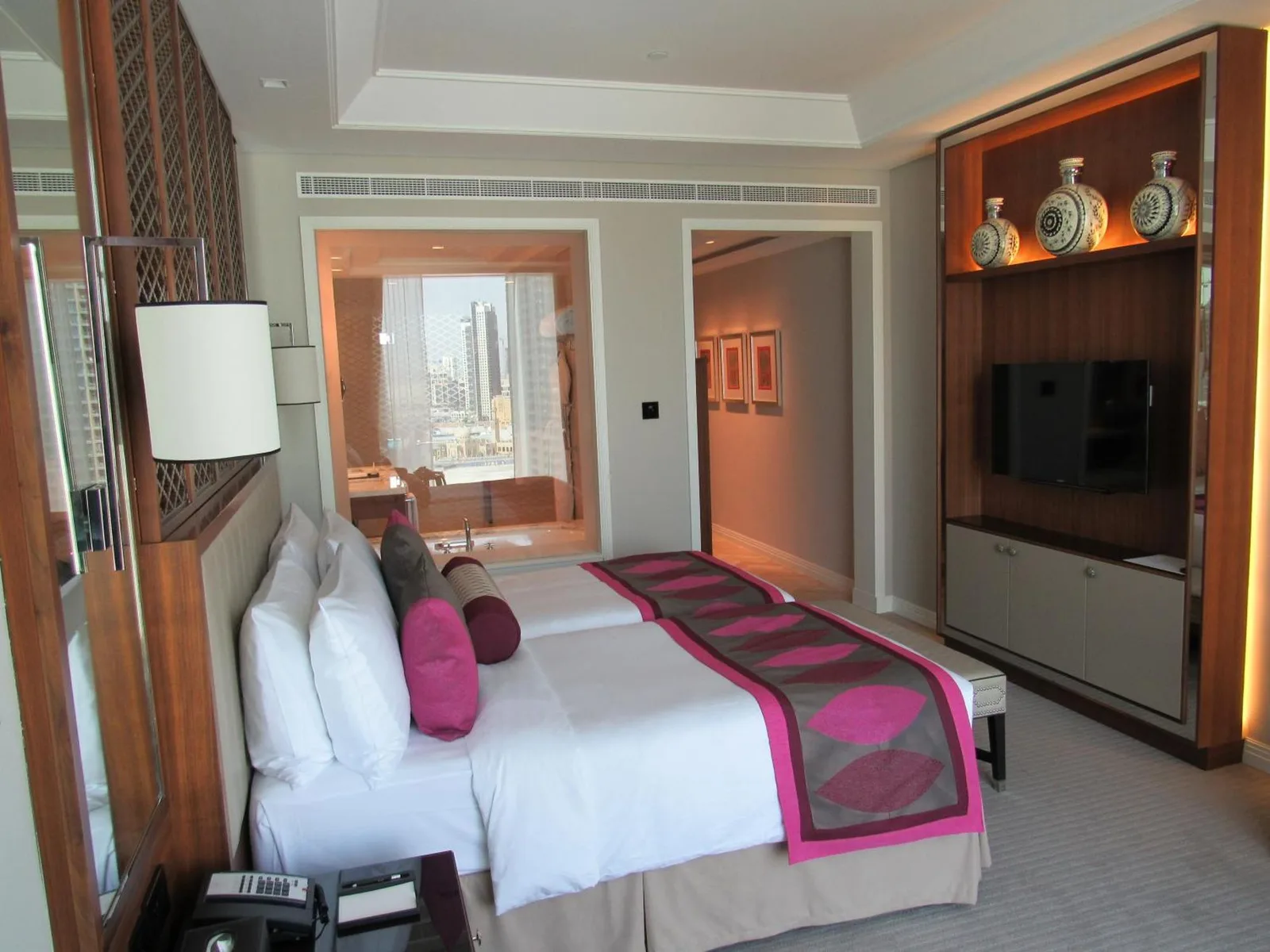 Suite du Taj Dubai avec décor moderne