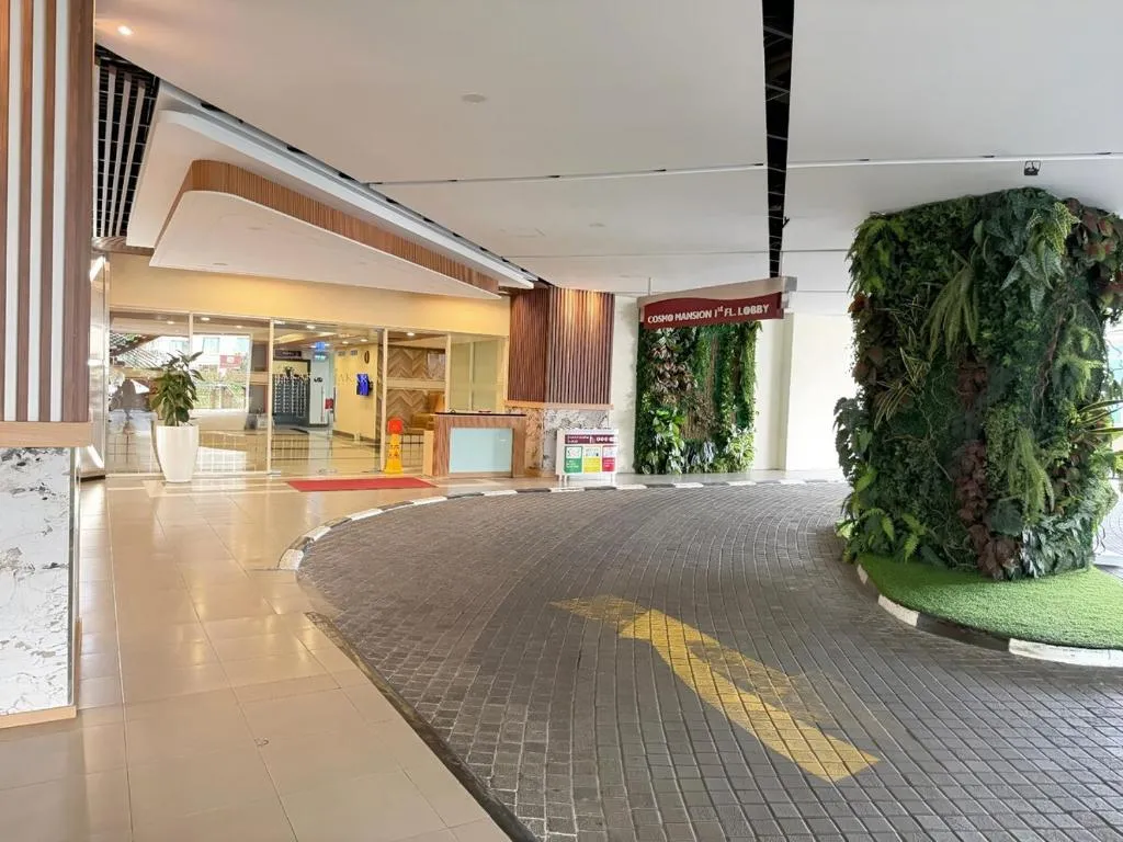 Entrance lobby of Thamrin Apt in Jakarta