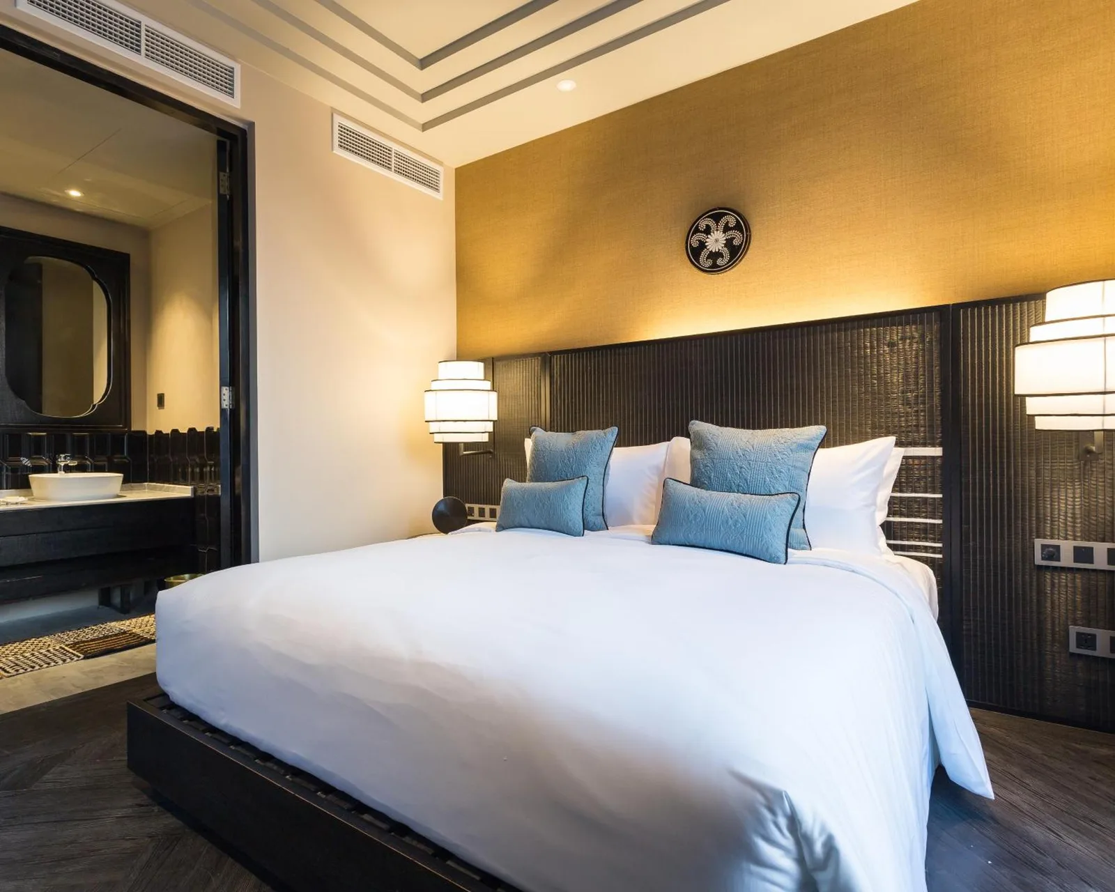 Deluxe-Schlafzimmer im THANN Wellness Destination