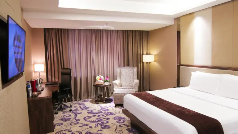 Belle configuration de chambre au The Arista Hotel Palembang