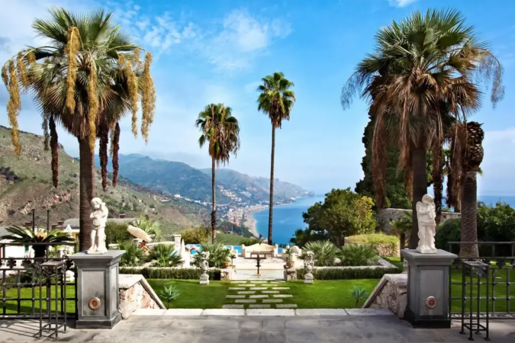 The Ashbee Hotel – The Leading Hotels of the World