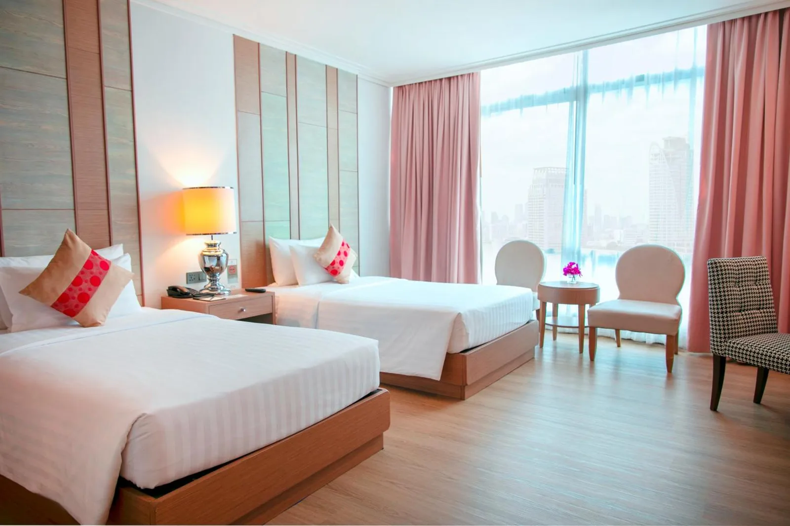 Twin room with city view at The Berkeley Hotel Pratunam
