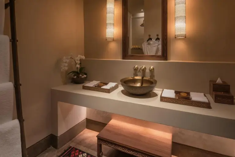 The Chedi Al Bait stylish bathroom fixtures and decor