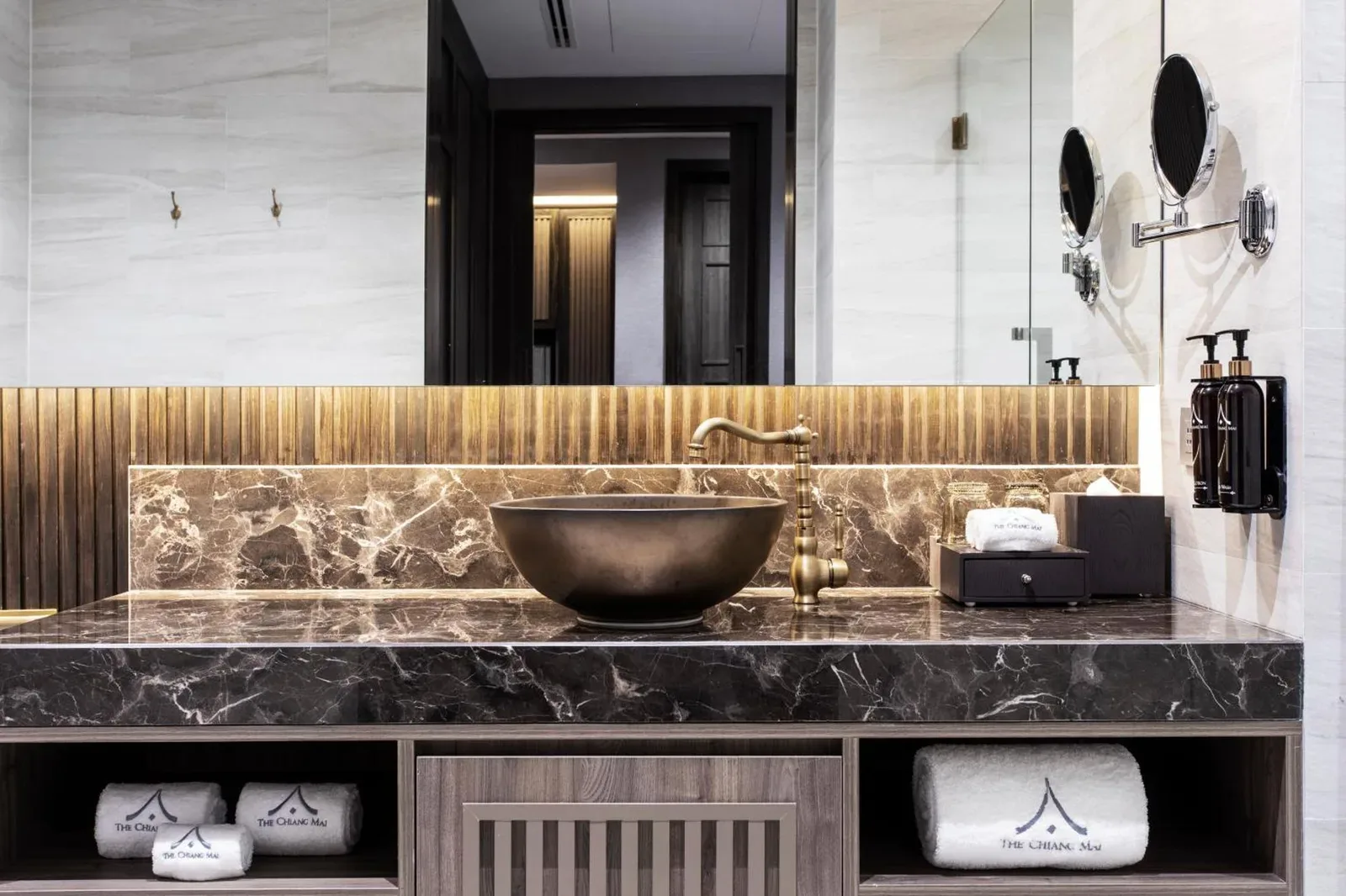 Luxurious bathroom in The Chiang Mai Old Town hotel