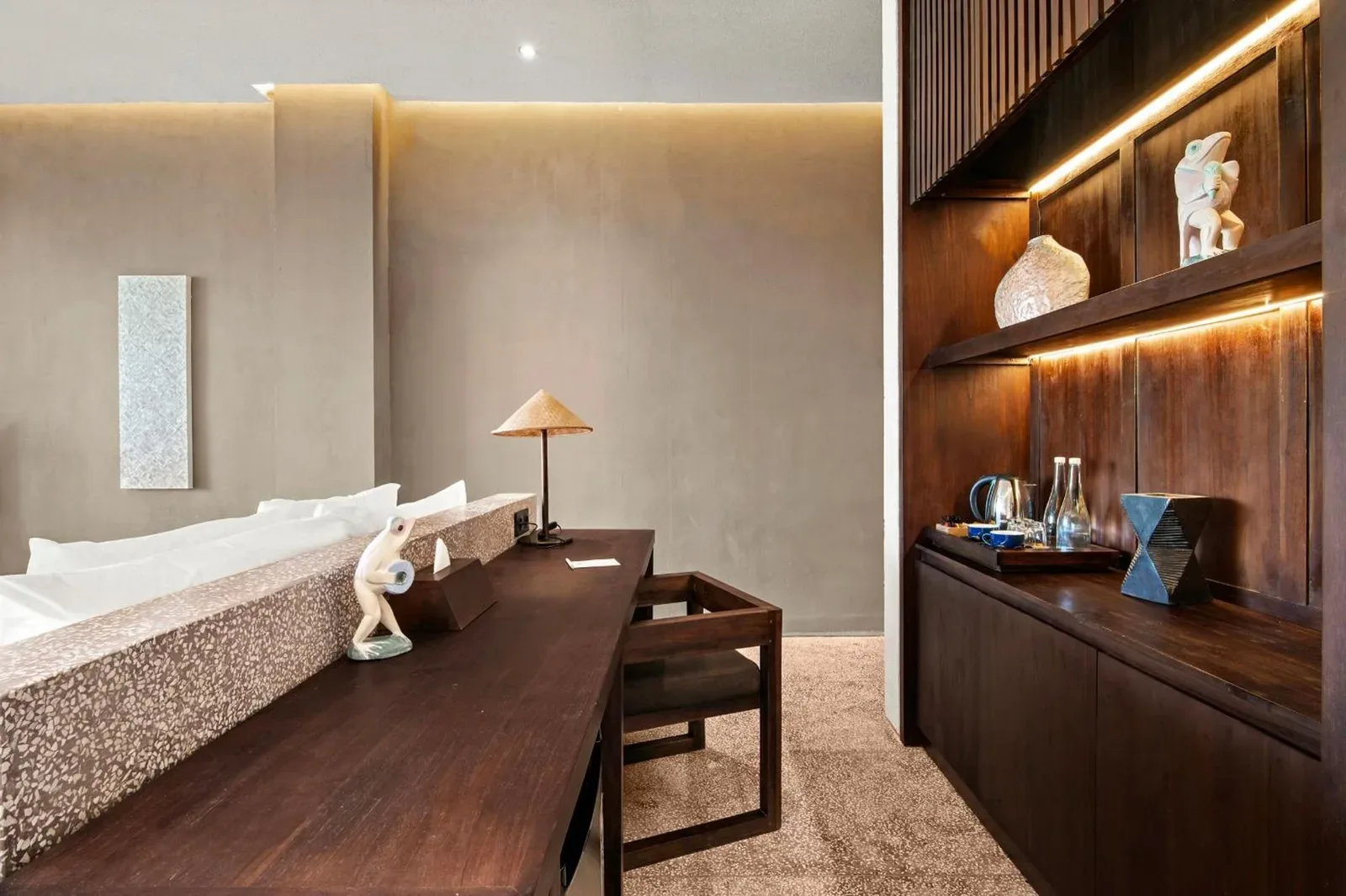 Espace bureau dans la suite au The Craft Hotel Ubud