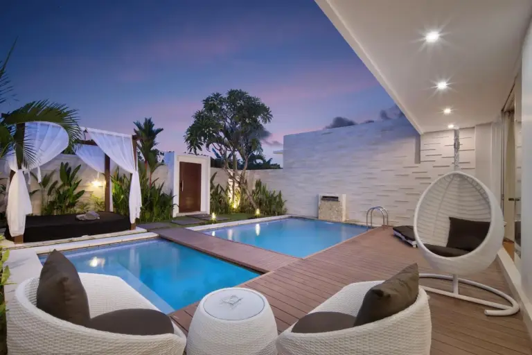 The Daha Luxury Villas night pool lounge
