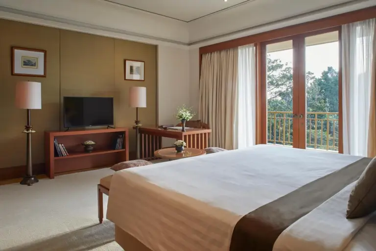 The Dharmawangsa Jakarta standard room interior