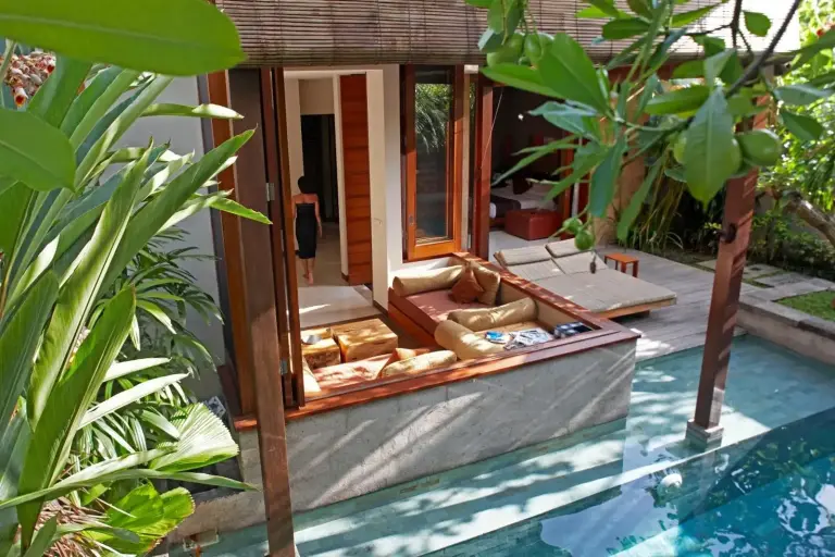 The Elysian Boutique Villa Hotel garden lounge area