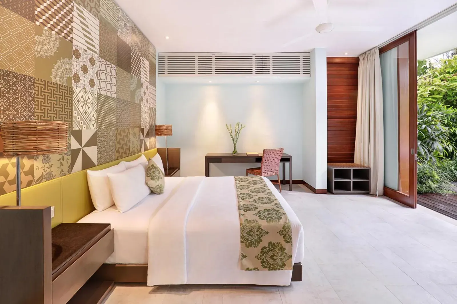 The Elysian Boutique Villa Hotel guest room