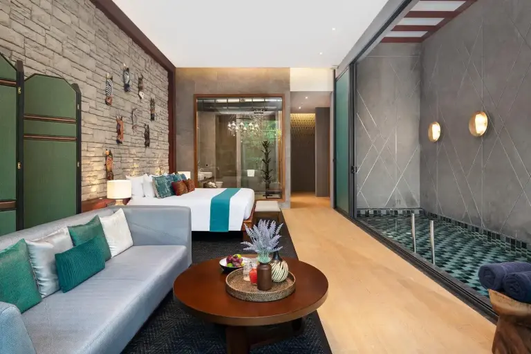 Charming Suite