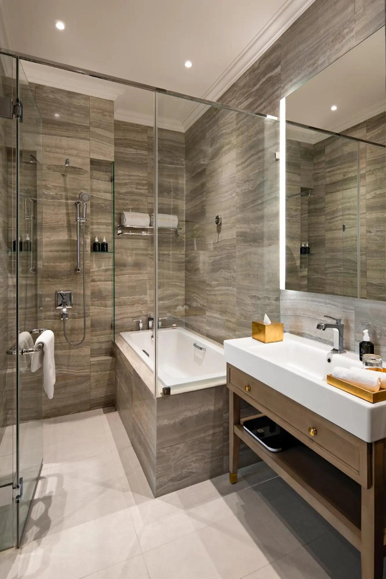 Luxury bathroom at The Grand Mansion Menteng