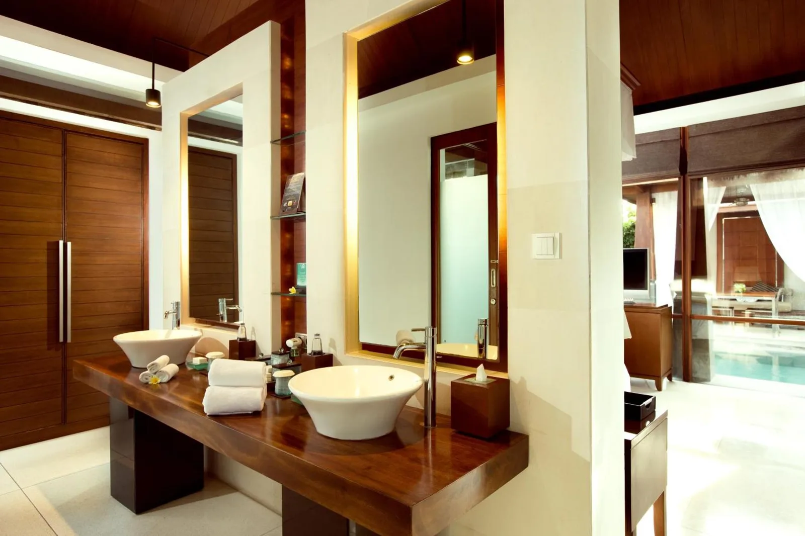 The Kayana Seminyak modern bathroom