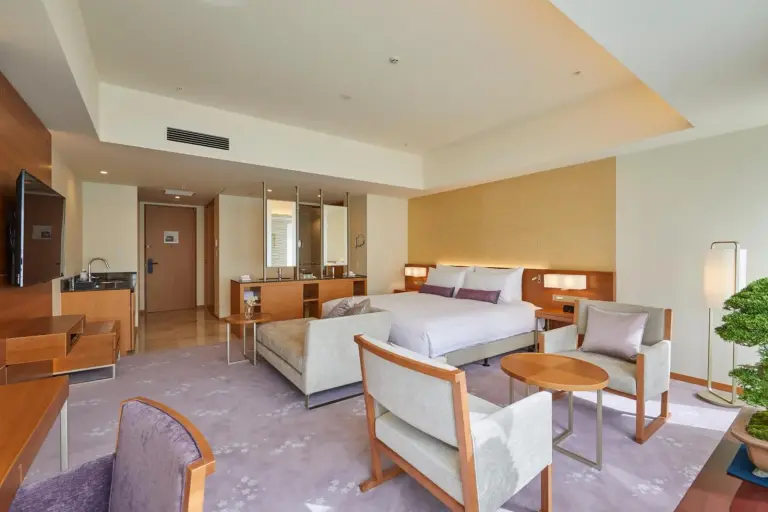 Twin room setup at The Kitano Hotel Tokyo with modern decor