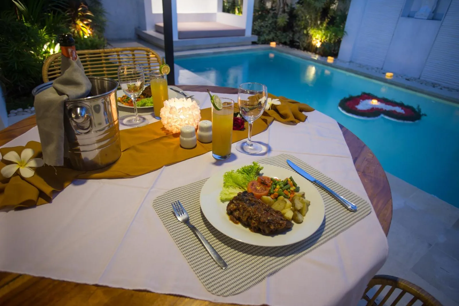Romantic dinner setup at The Kon's Villa Bali Seminyak