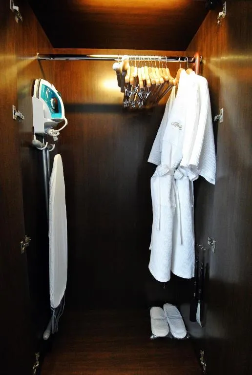 The Landmark Bangkok room wardrobe and supplies