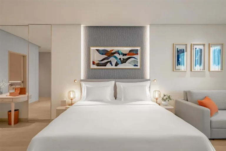 Modernes Zimmer im The Meydan Hotel Dubai
