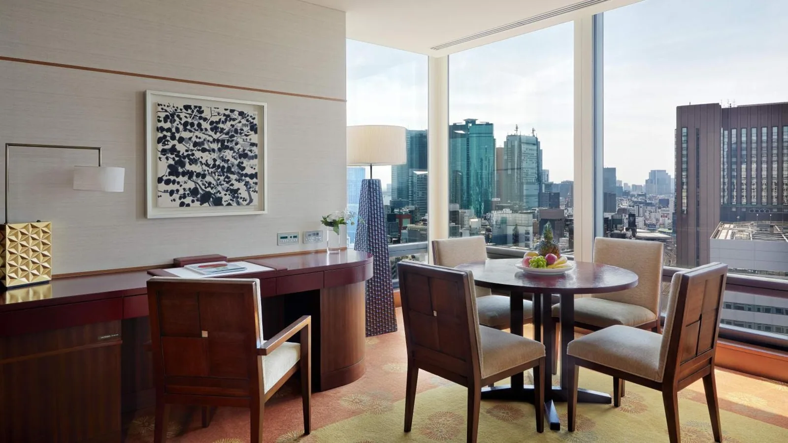 The Peninsula Tokyo bedroom with two beds