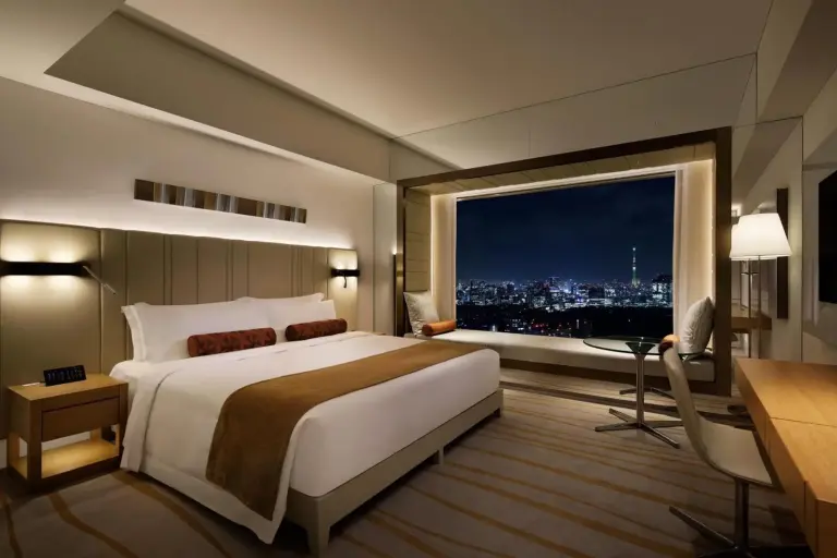 Chambre King de nuit au The Prince Gallery Tokyo Kioicho