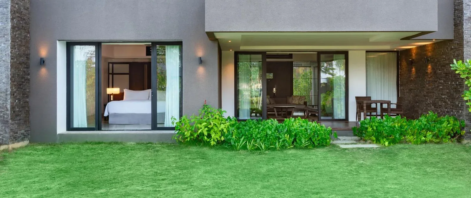 Vista exterior de una habitación de huéspedes en The Residence Bintan