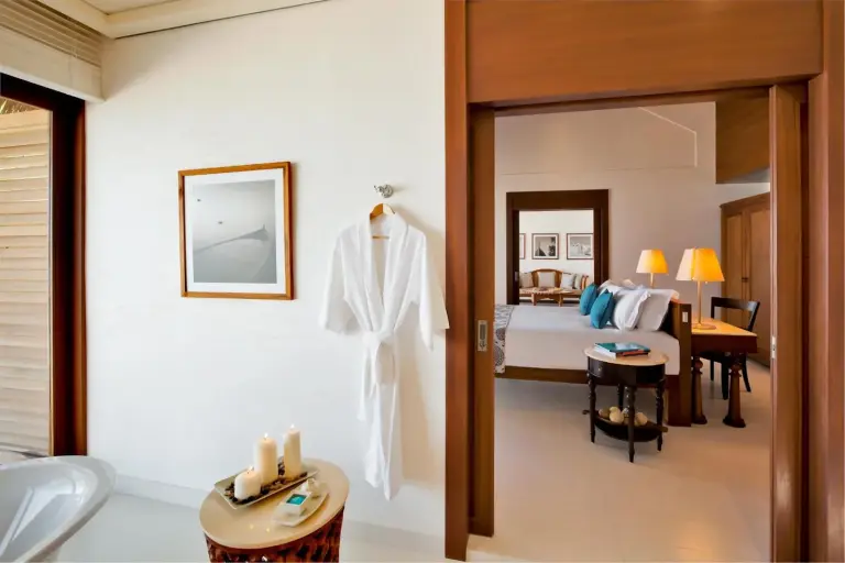 Eingangsbereich zum Badezimmer im The Residence Maldives