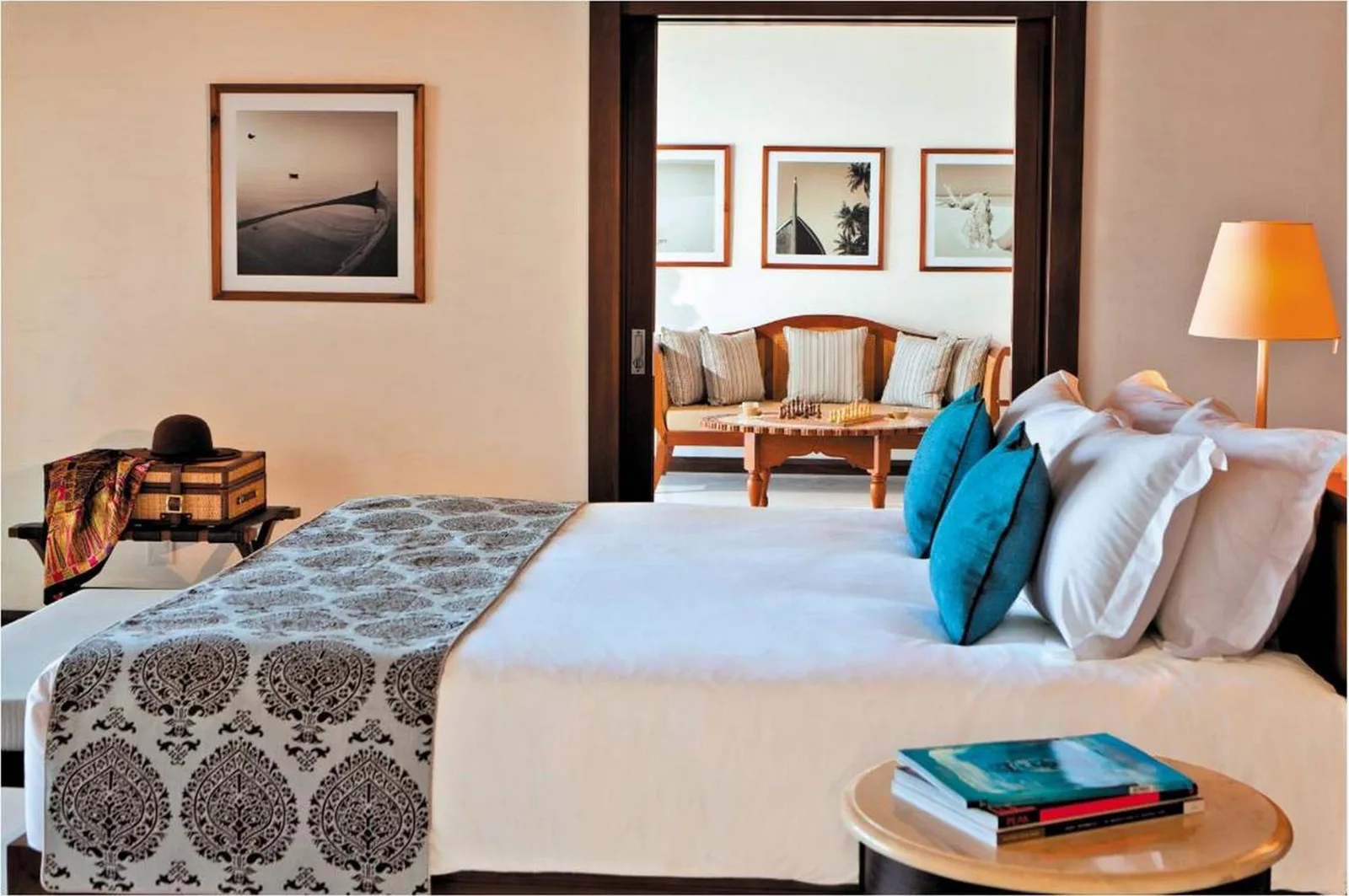 Elegante Schlafzimmerdetails im The Residence Maldives