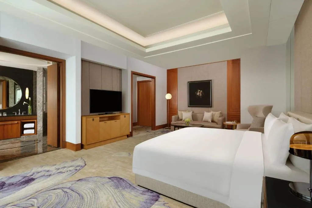 Intérieur de la suite royale au The Ritz-Carlton Jakarta, Pacific Place