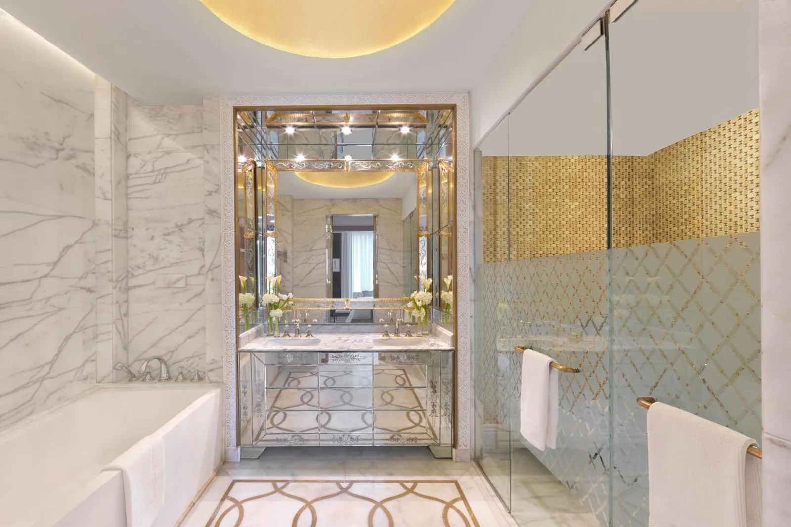 Luxusbadezimmer im The Ritz-Carlton Rabat, Dar Es Salam
