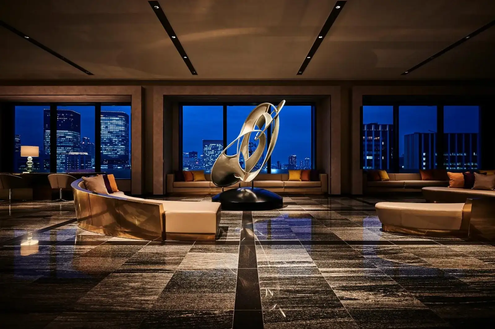 The Royal Park Hotel Iconic Osaka Midosuji, in Osaka