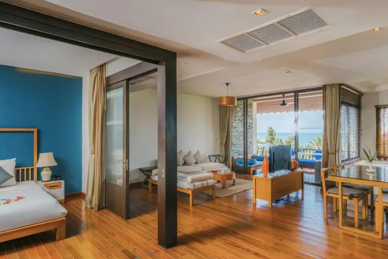 Suite spacieuse au The Sea Koh Samui Resort and Residences by Tolani