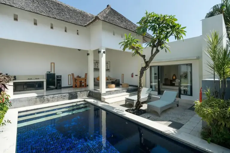 Außenansicht von The Seminyak Suites Private Villas