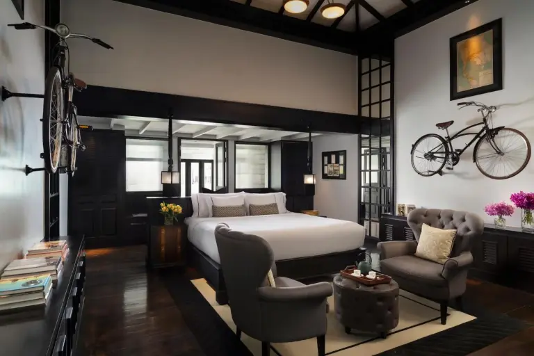 Salle de bain luxueuse de l'hôtel The Siam