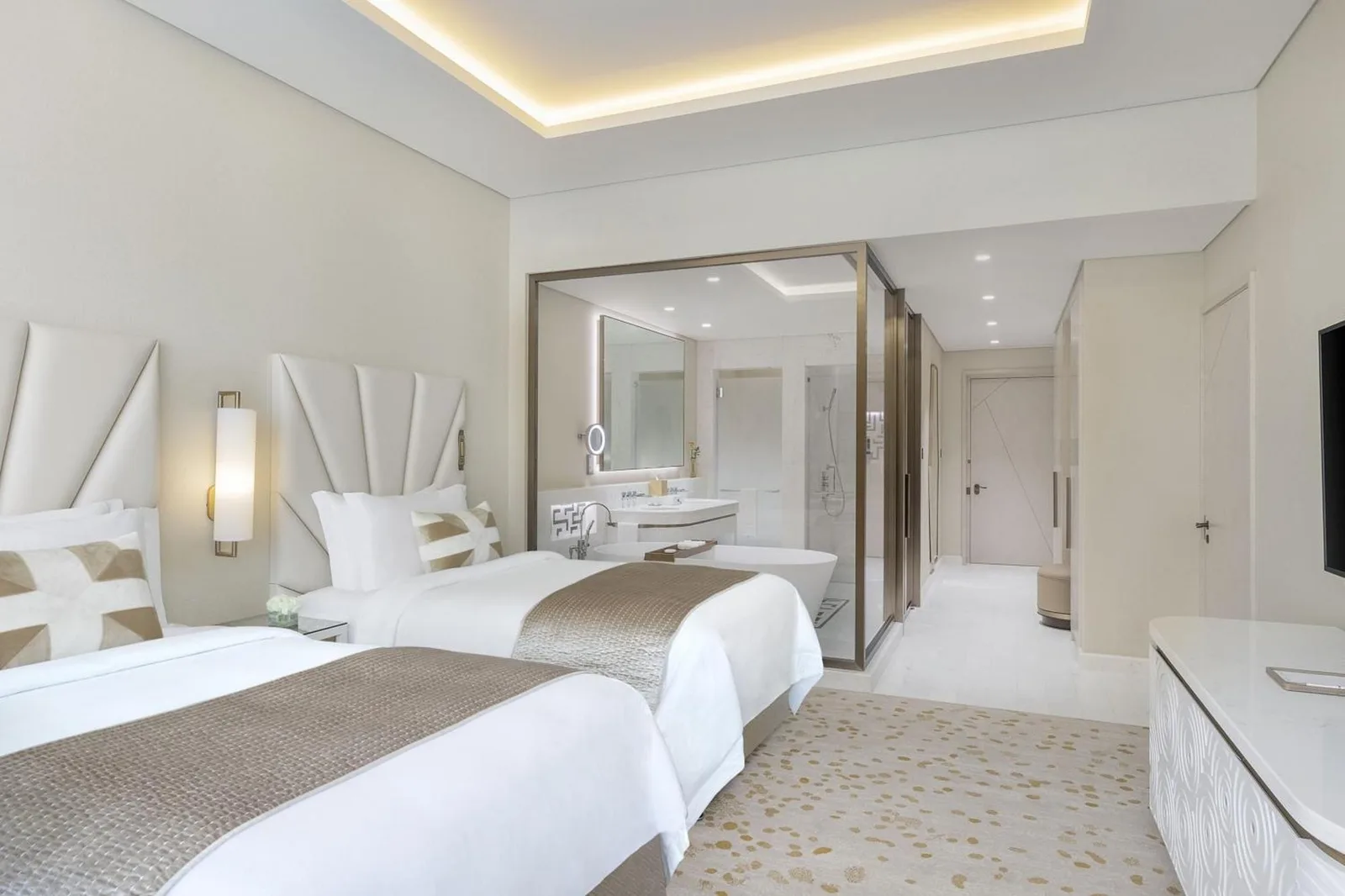 Habitación twin con baño The St. Regis Dubai, The Palm