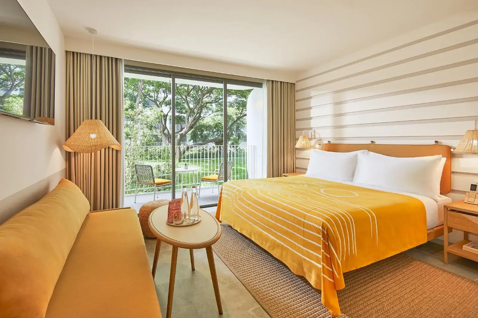 Habitación luminosa para huéspedes en The Standard, Hua Hin